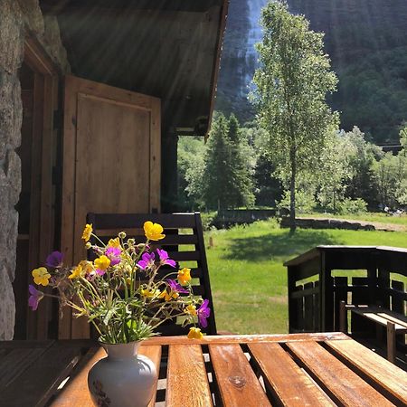 Vassbakken Kro Og Camping Скьолден Экстерьер фото