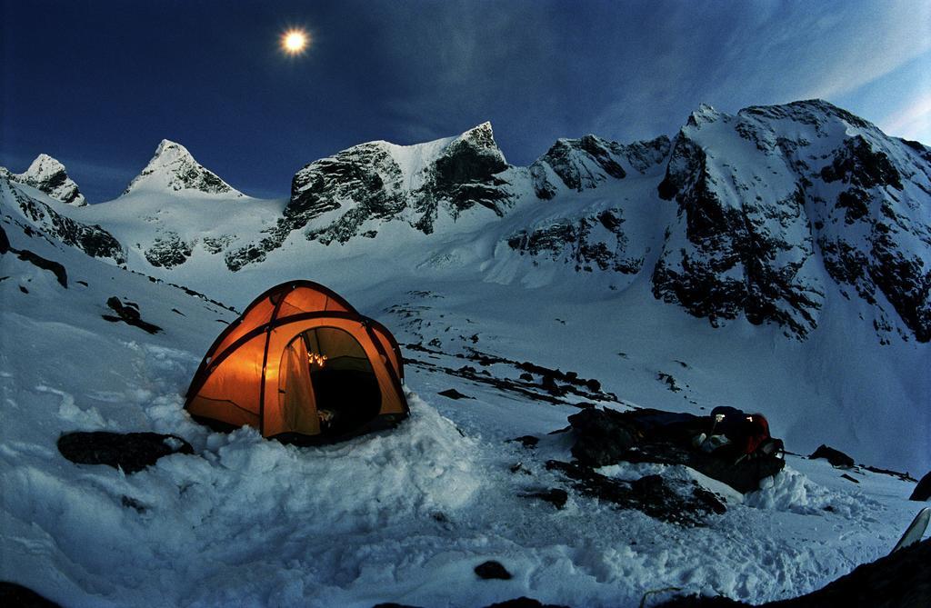 Vassbakken Kro Og Camping Скьолден Экстерьер фото